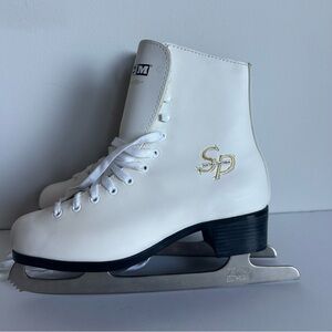 Vintage CCM Pirouette Figure Skates Size 9 White | Jamie Sale Pelletier